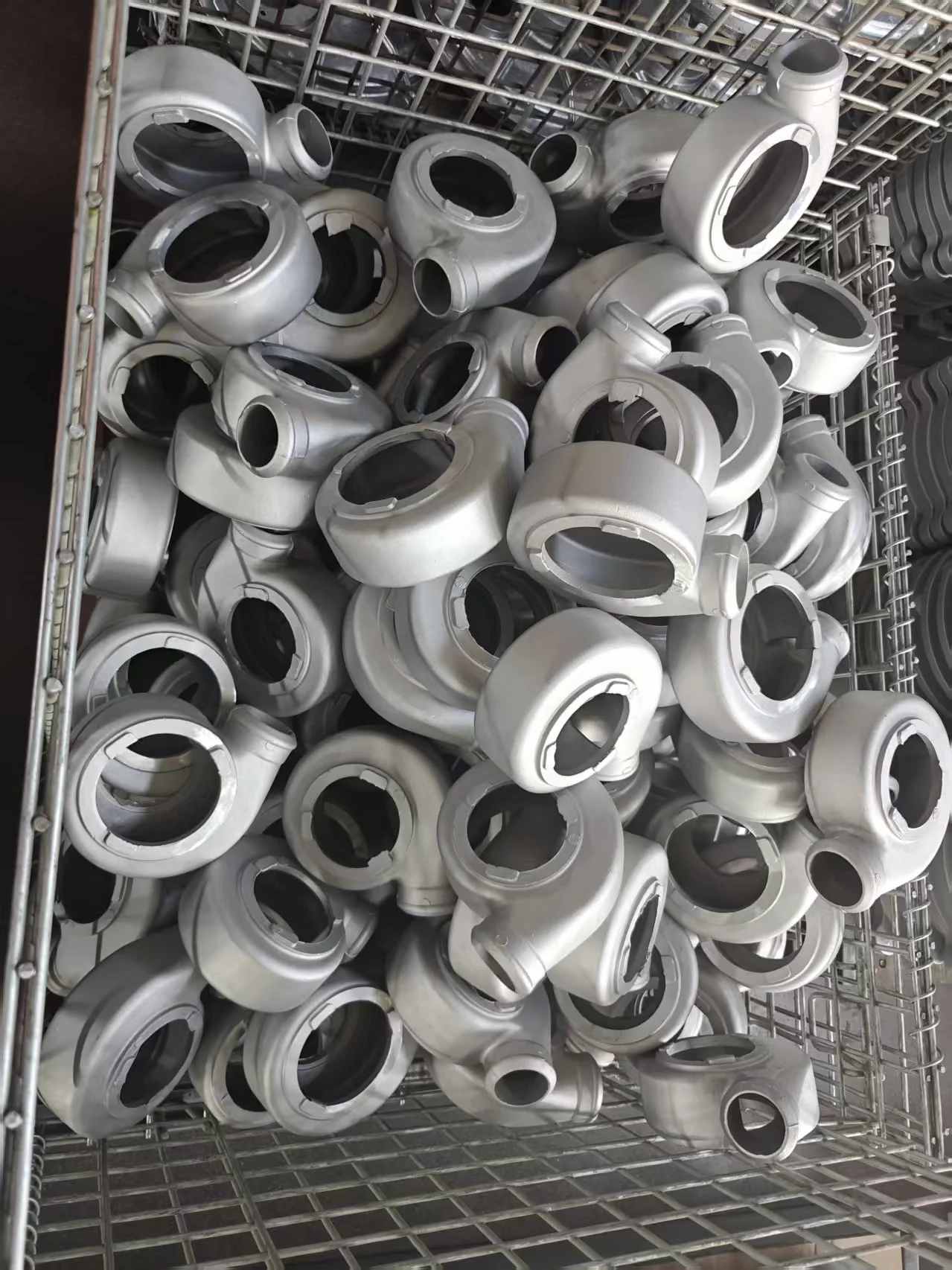 Die & Gravity Casting - Die & Gravity Casting